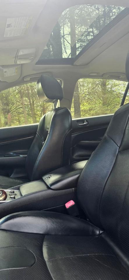 Infiniti G37 Sedan 4dr x AWD 2011