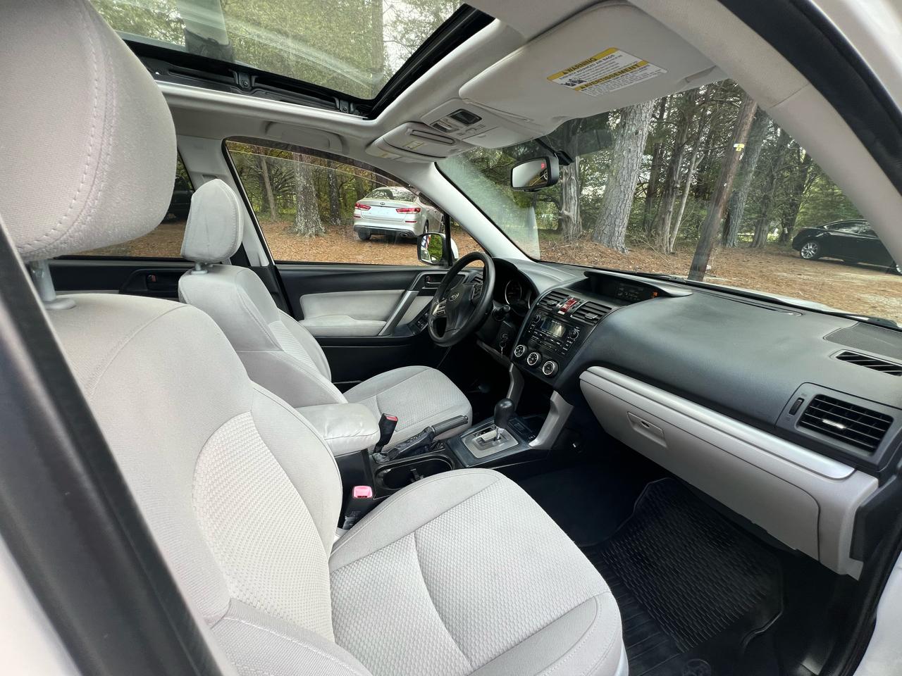 Subaru Forester 4dr CVT 2.5i Premium PZEV 2015