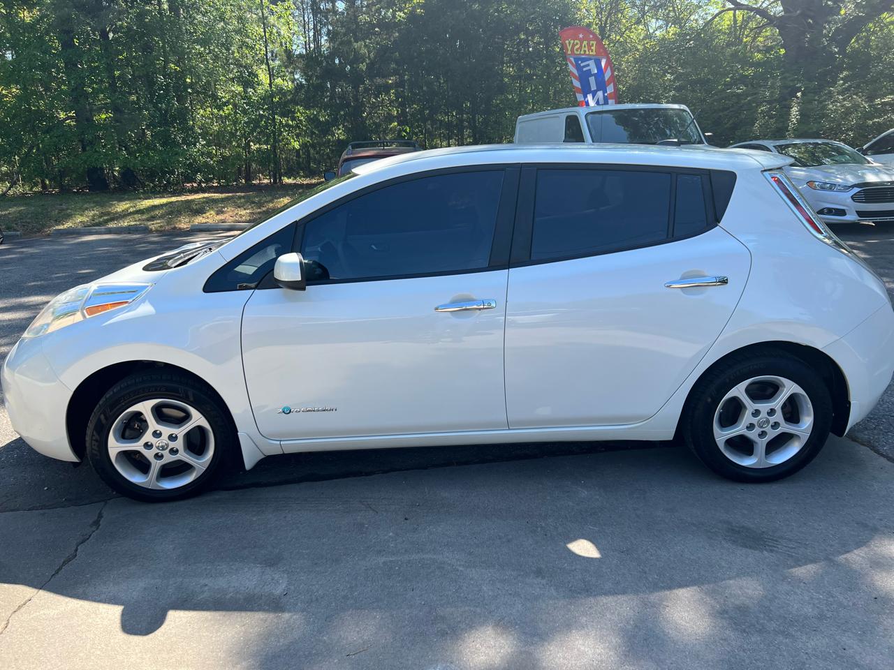 Nissan Leaf 4dr HB SV *Ltd Avail* 2015