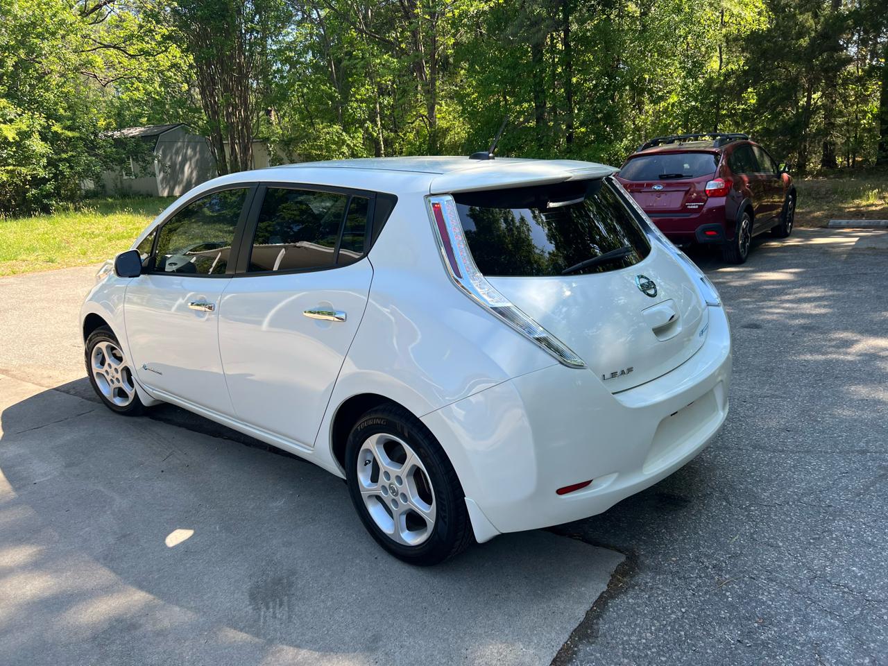 Nissan Leaf 4dr HB SV *Ltd Avail* 2015
