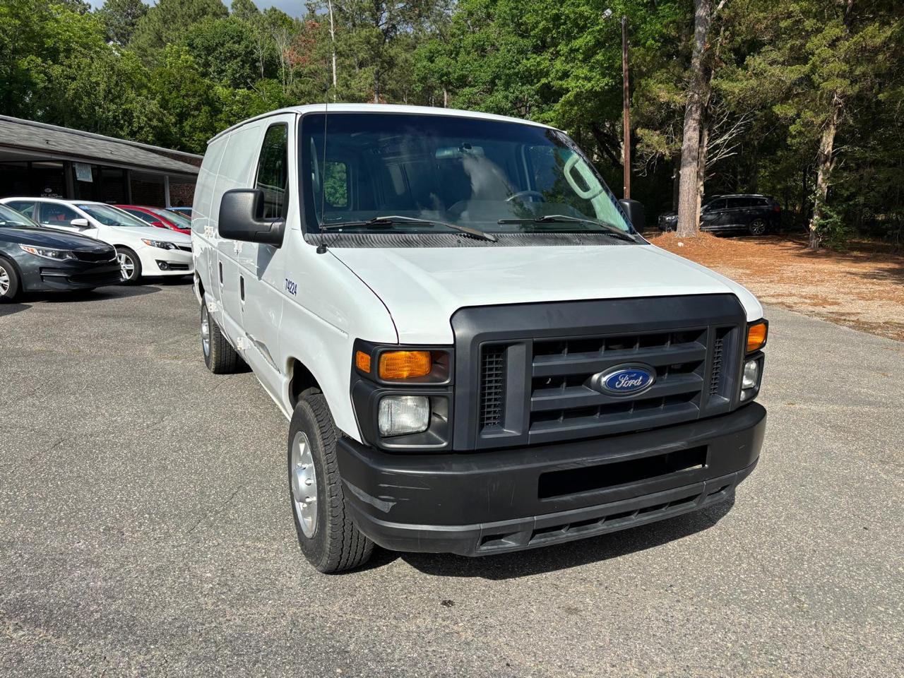 Ford Econoline Cargo Van E-150 Recreational 2011
