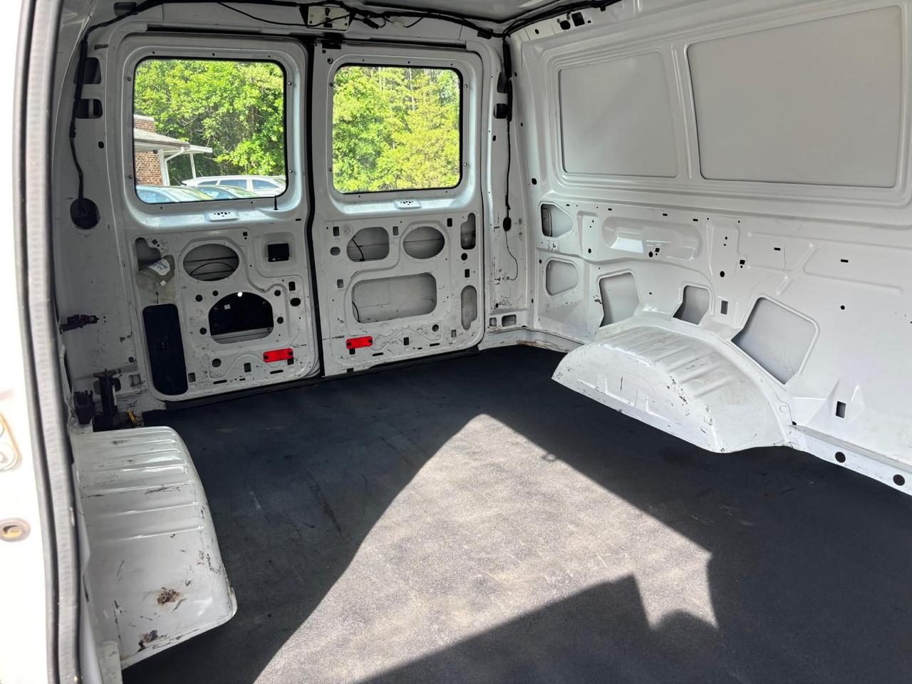 Ford Econoline Cargo Van E-150 Recreational 2011