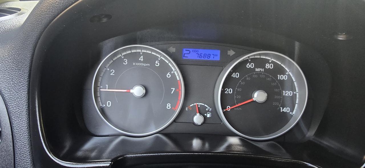 Hyundai Accent GL 3-door 2011