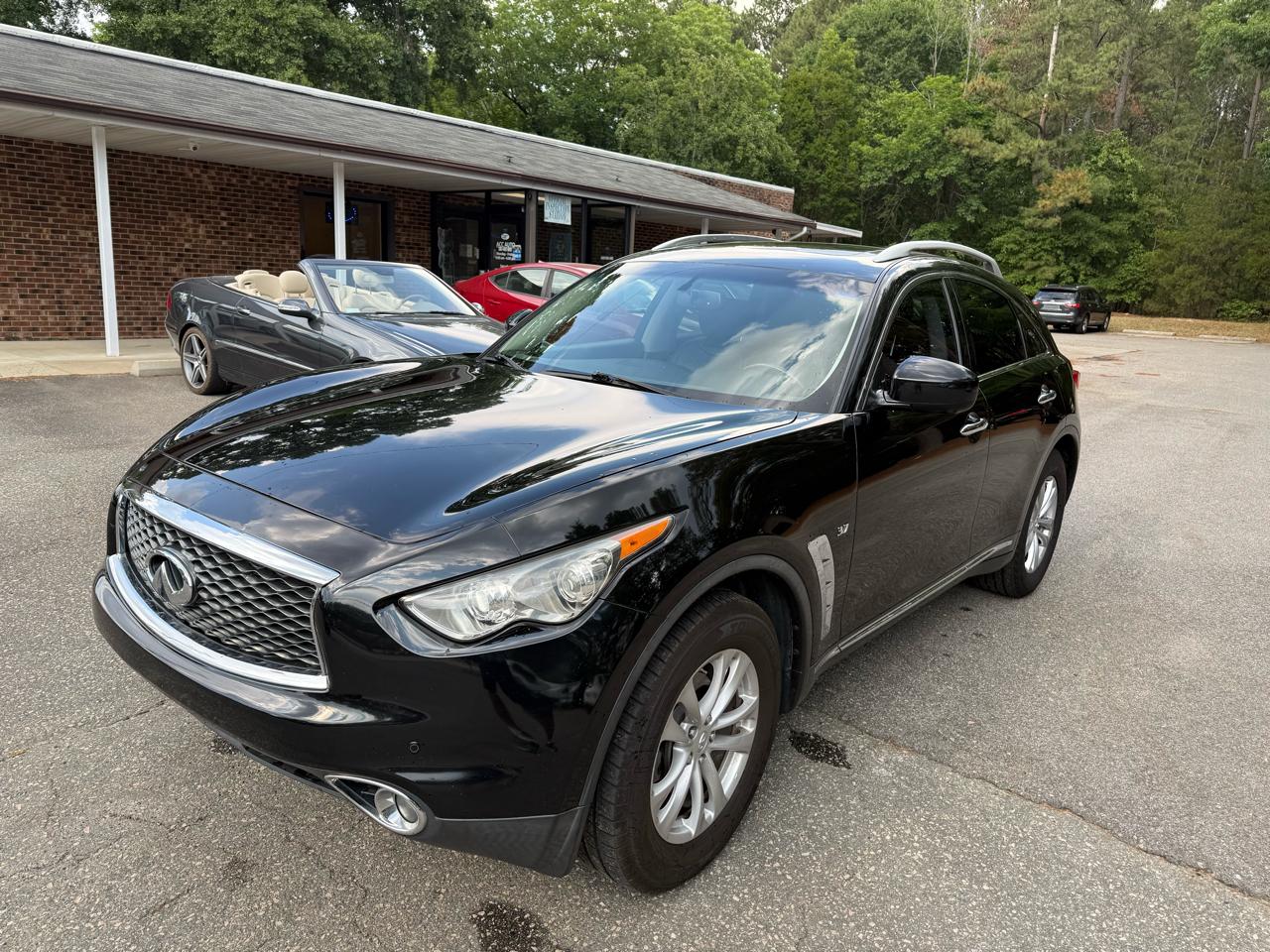 Infiniti QX70 Base 2017