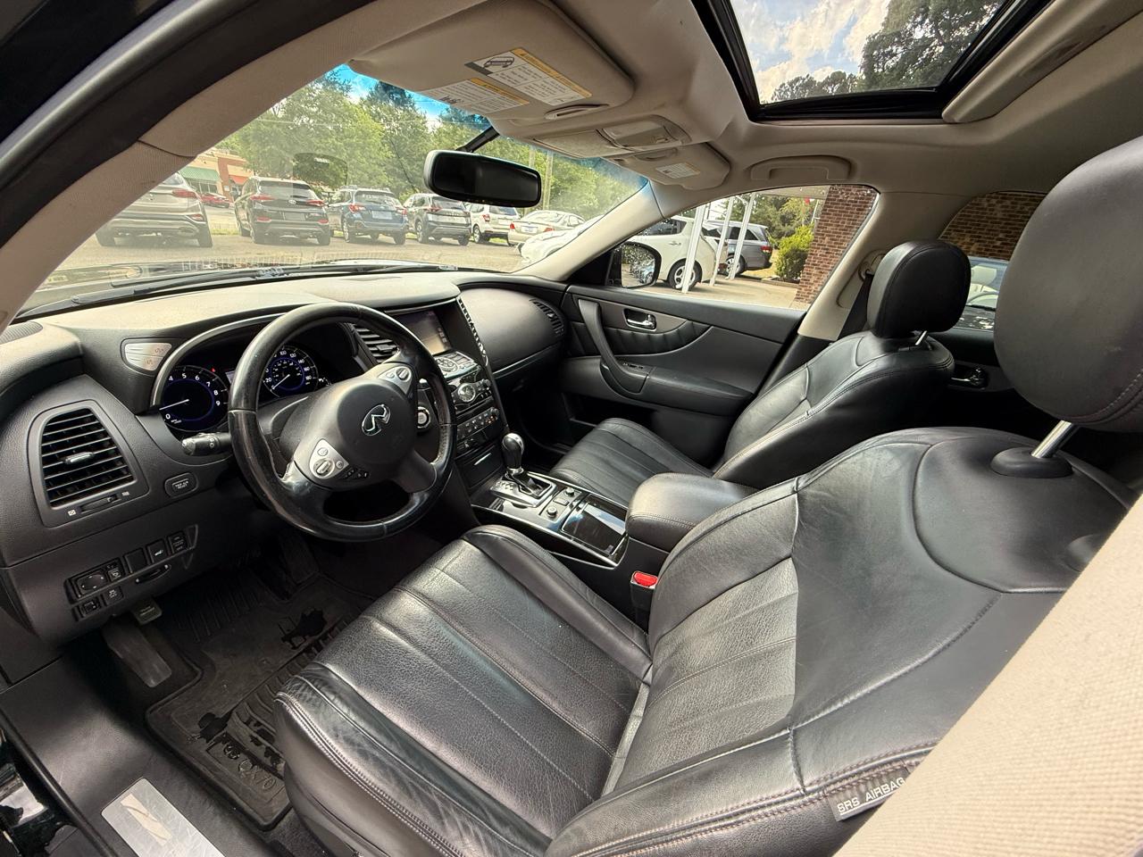 Infiniti QX70 Base 2017