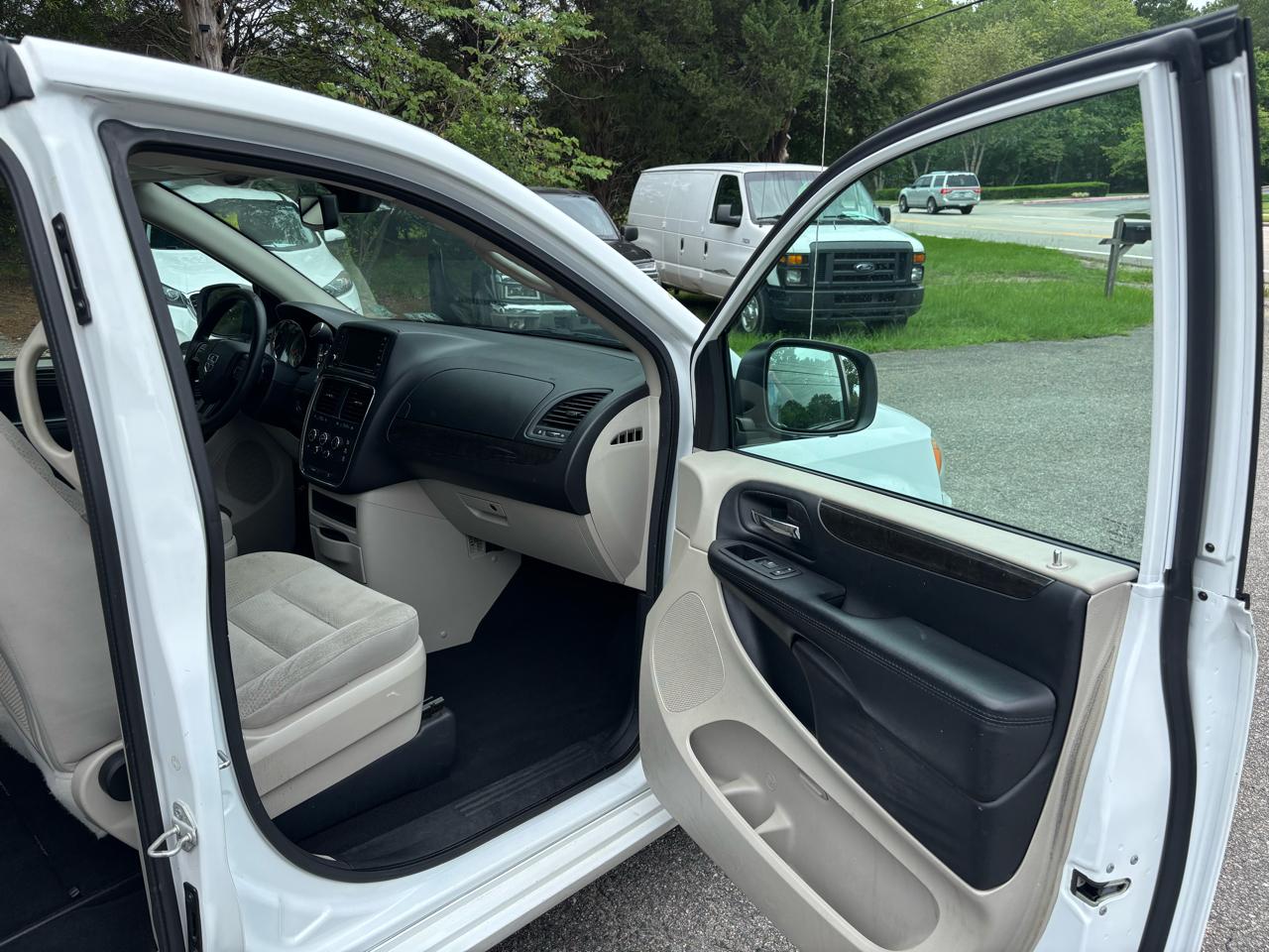 Dodge Grand Caravan SE 2019