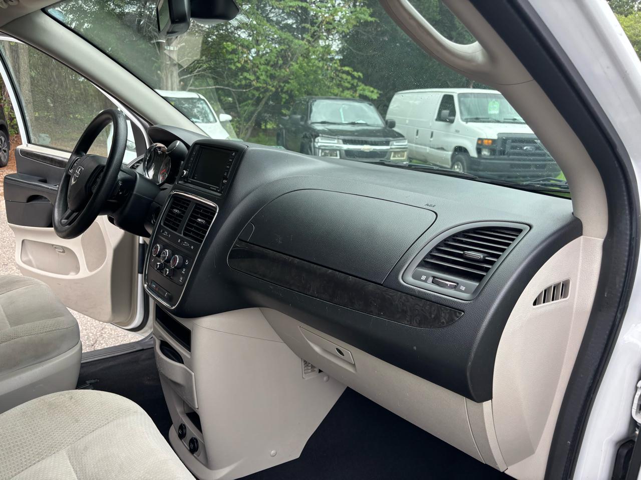 Dodge Grand Caravan SE 2019