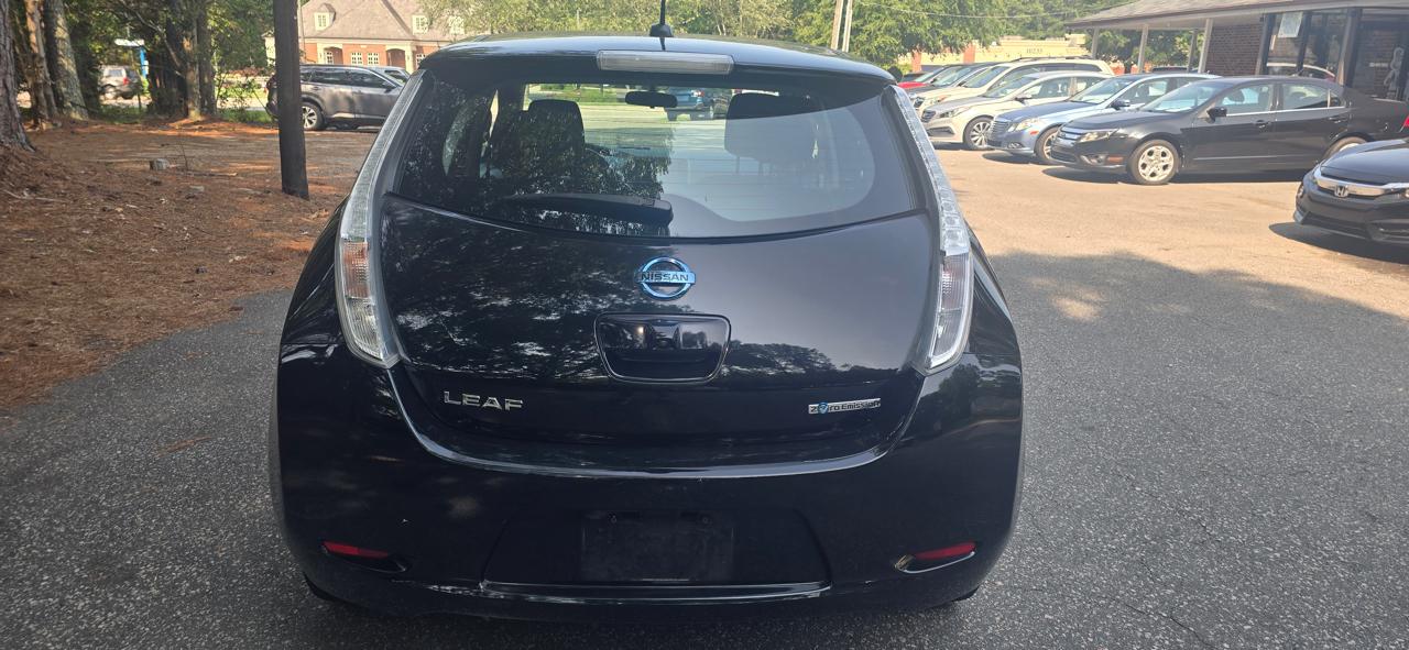 Nissan Leaf S 2015