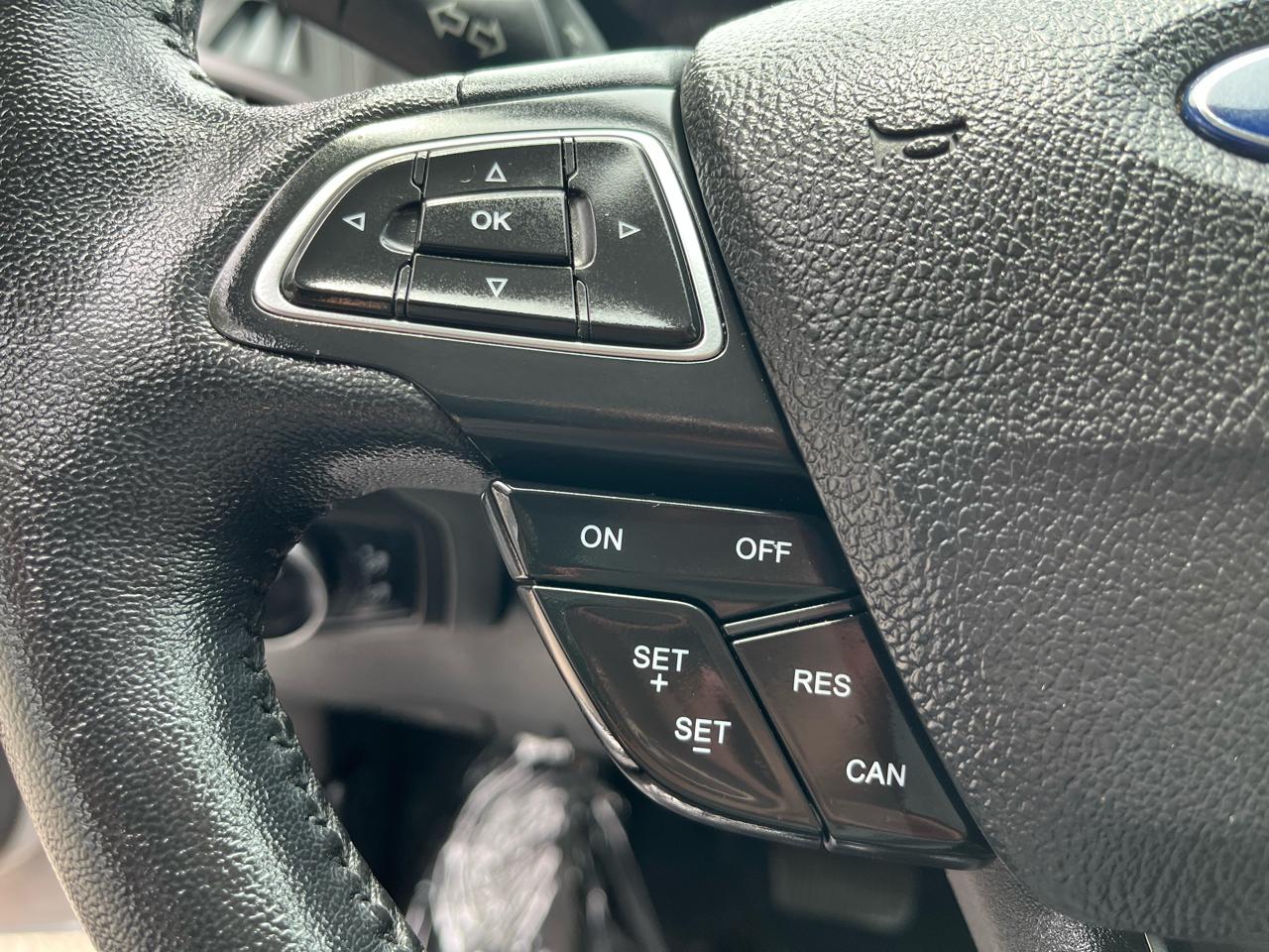 Ford Focus SE Sedan 2016