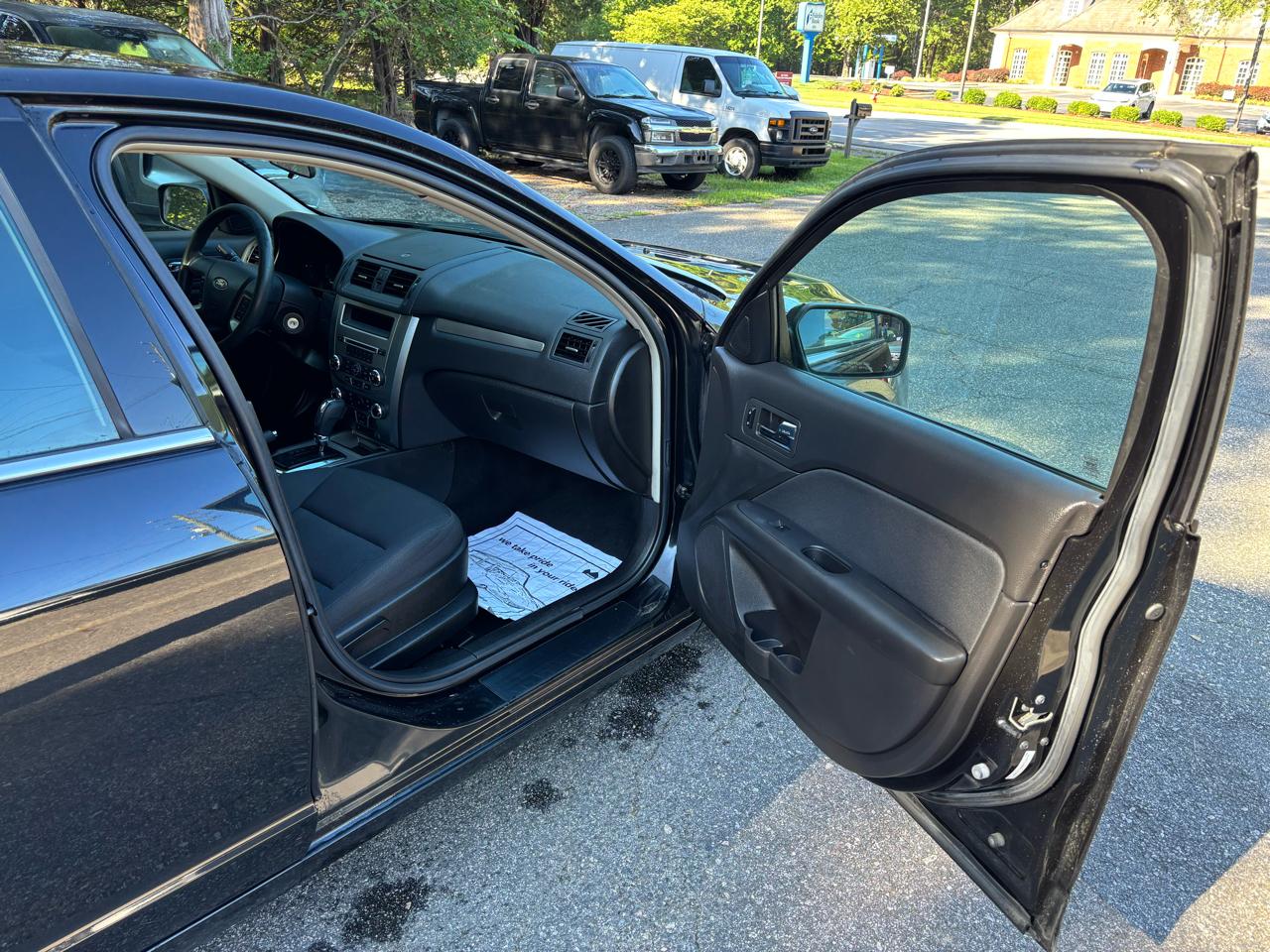 Ford Fusion SE 2010