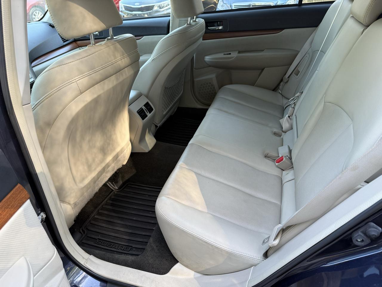 Subaru Outback 2.5i Limited 2013