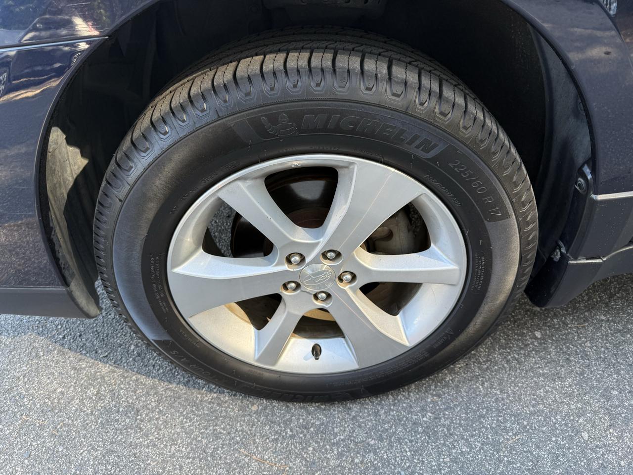 Subaru Outback 2.5i Limited 2013