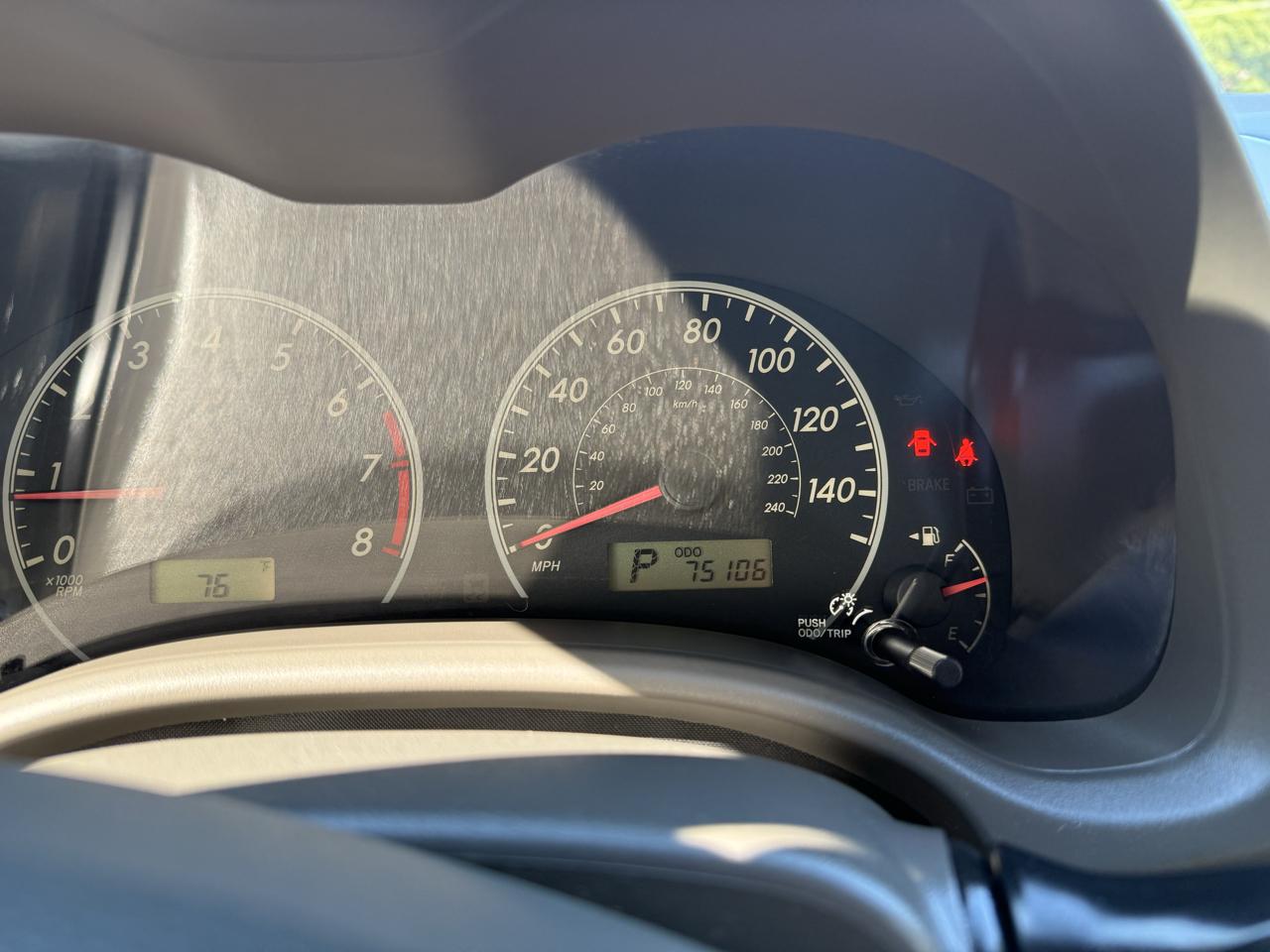 Toyota Corolla Base 4-Speed AT 2009