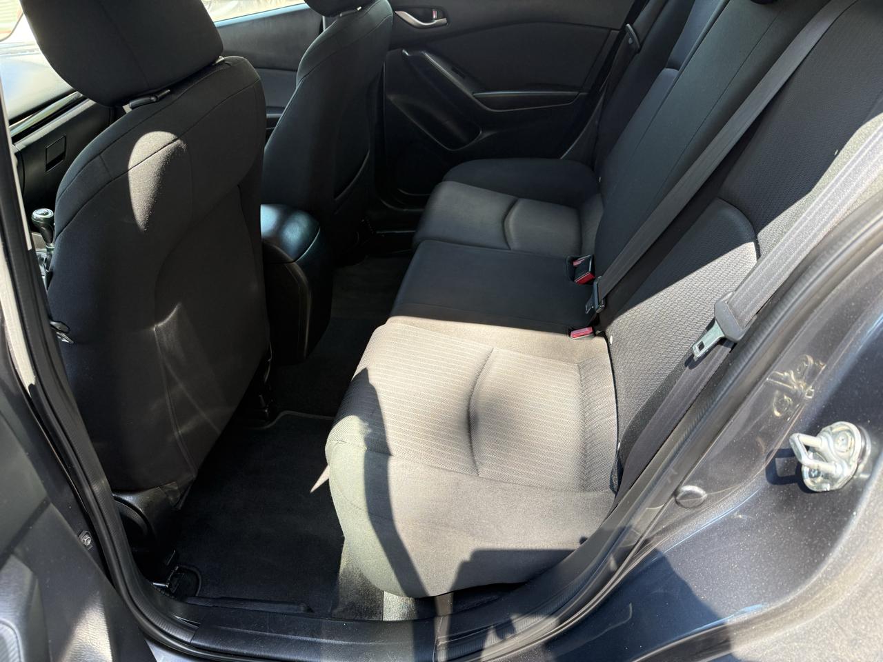 Mazda MAZDA3 i Sport AT 4-Door 2014