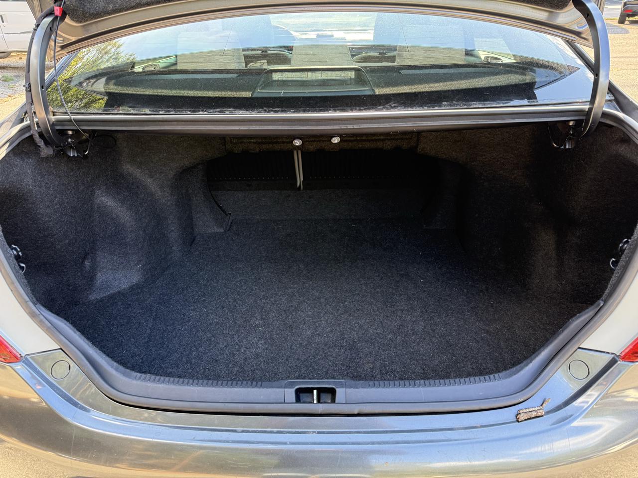 Toyota Camry LE 4D Sedan 2013