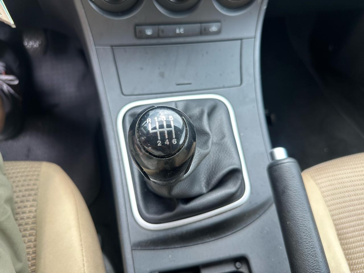 Mazda MAZDA3 I Touring 5-Door 2012