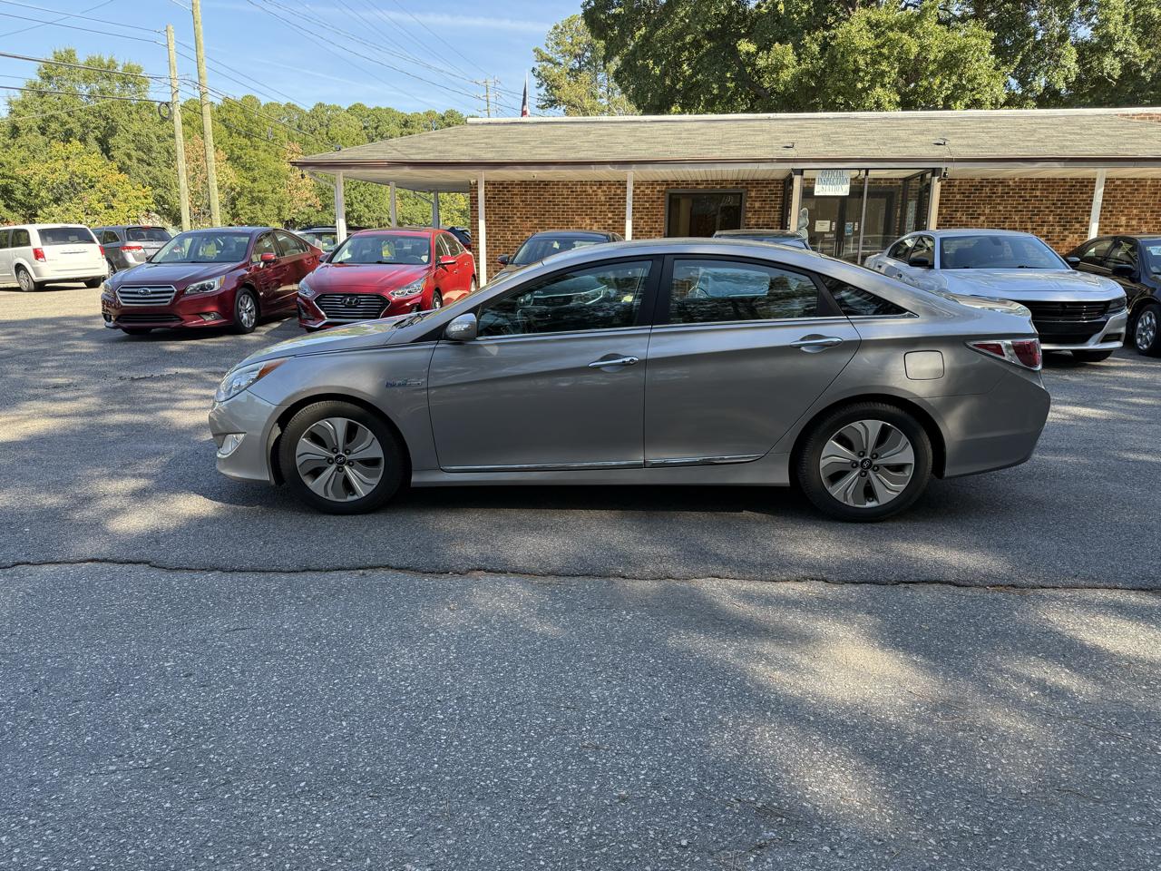 Hyundai Sonata Hybrid Sedan 2013