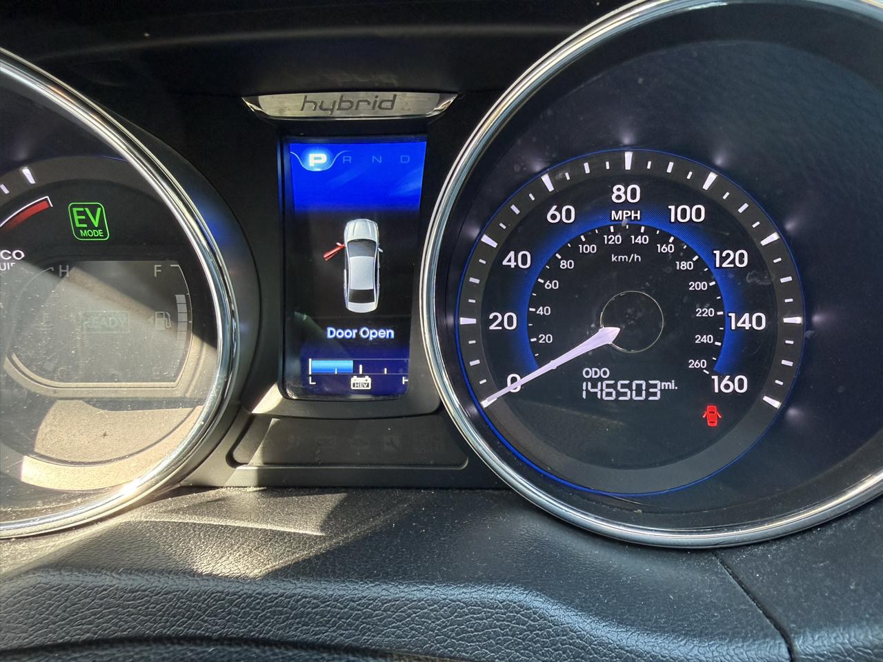 Hyundai Sonata Hybrid Sedan 2013