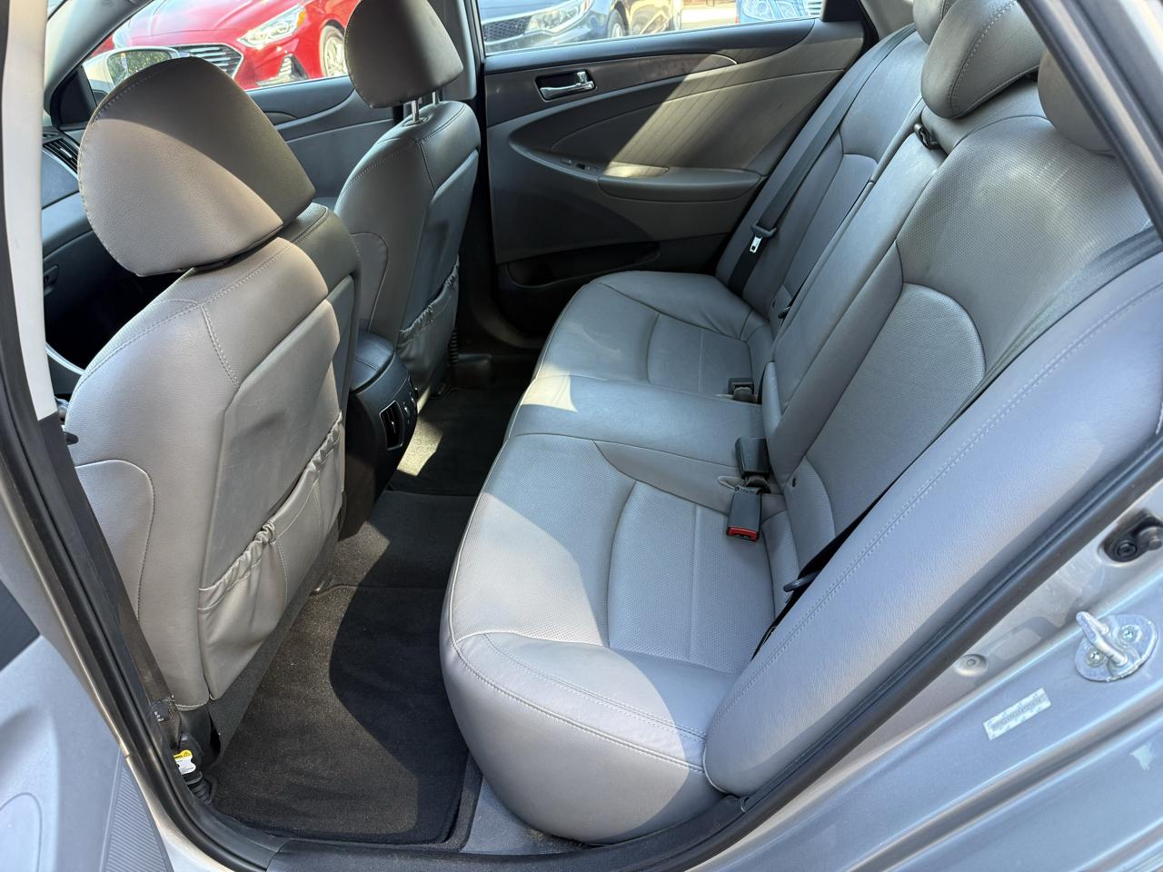 Hyundai Sonata Hybrid Sedan 2013