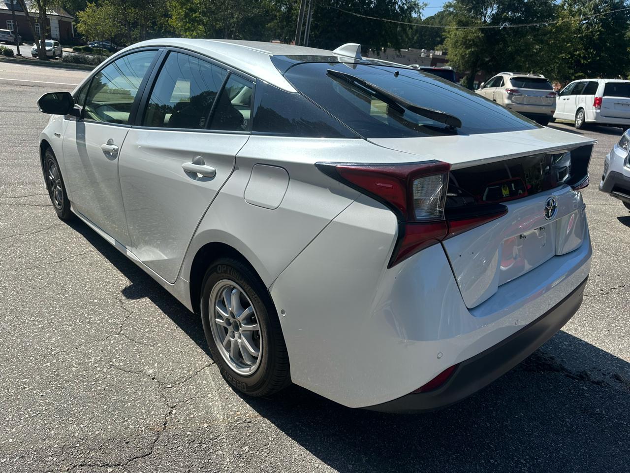 Toyota Prius LE 2022