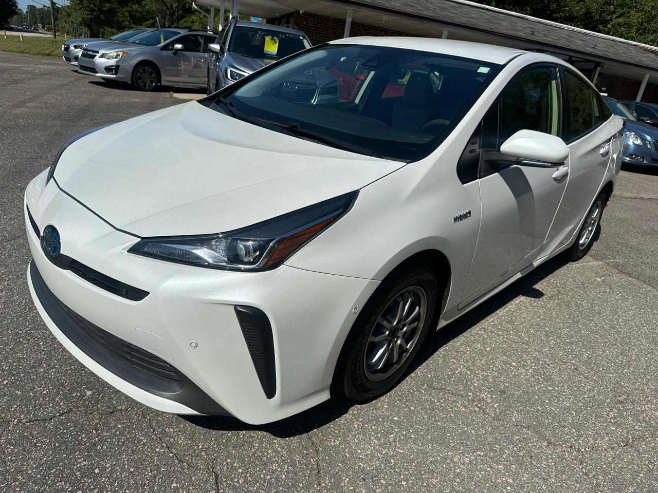 Toyota Prius LE 2022