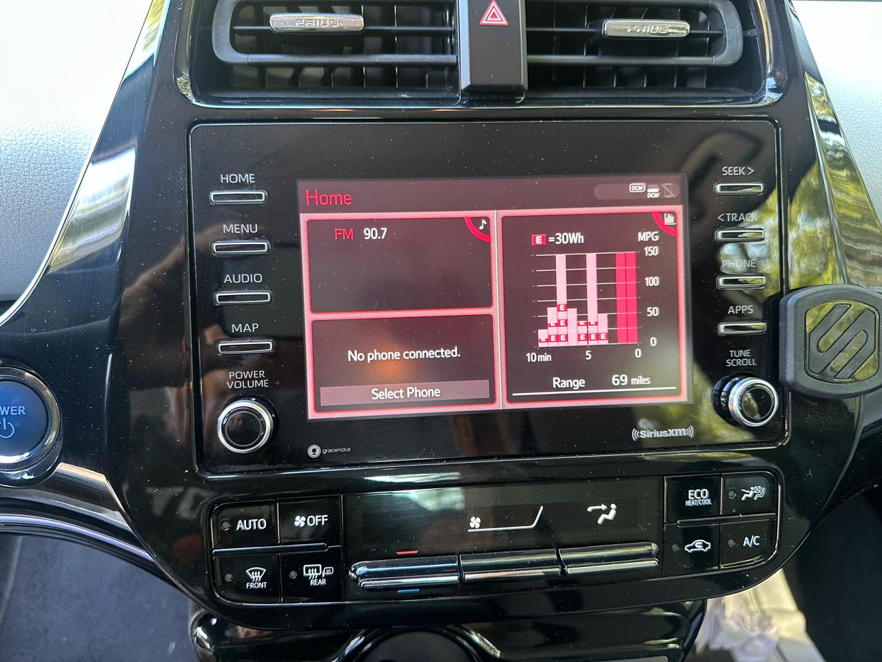 Toyota Prius LE 2022