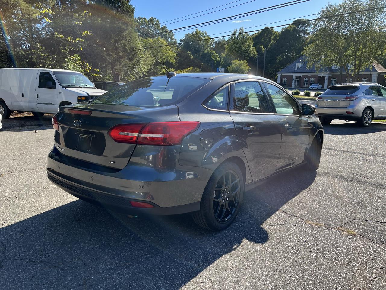 Ford Focus 4dr Sdn SE Comfort 2016
