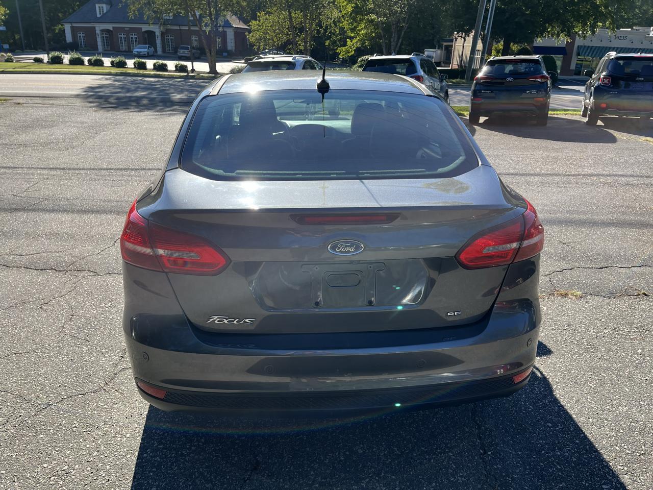 Ford Focus 4dr Sdn SE Comfort 2016