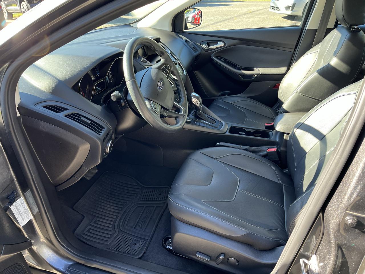 Ford Focus 4dr Sdn SE Comfort 2016