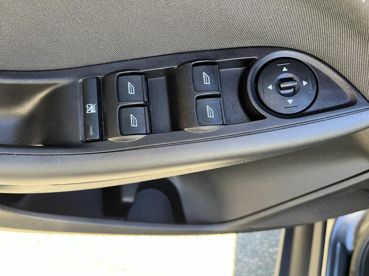 Ford Focus 4dr Sdn SE Comfort 2016