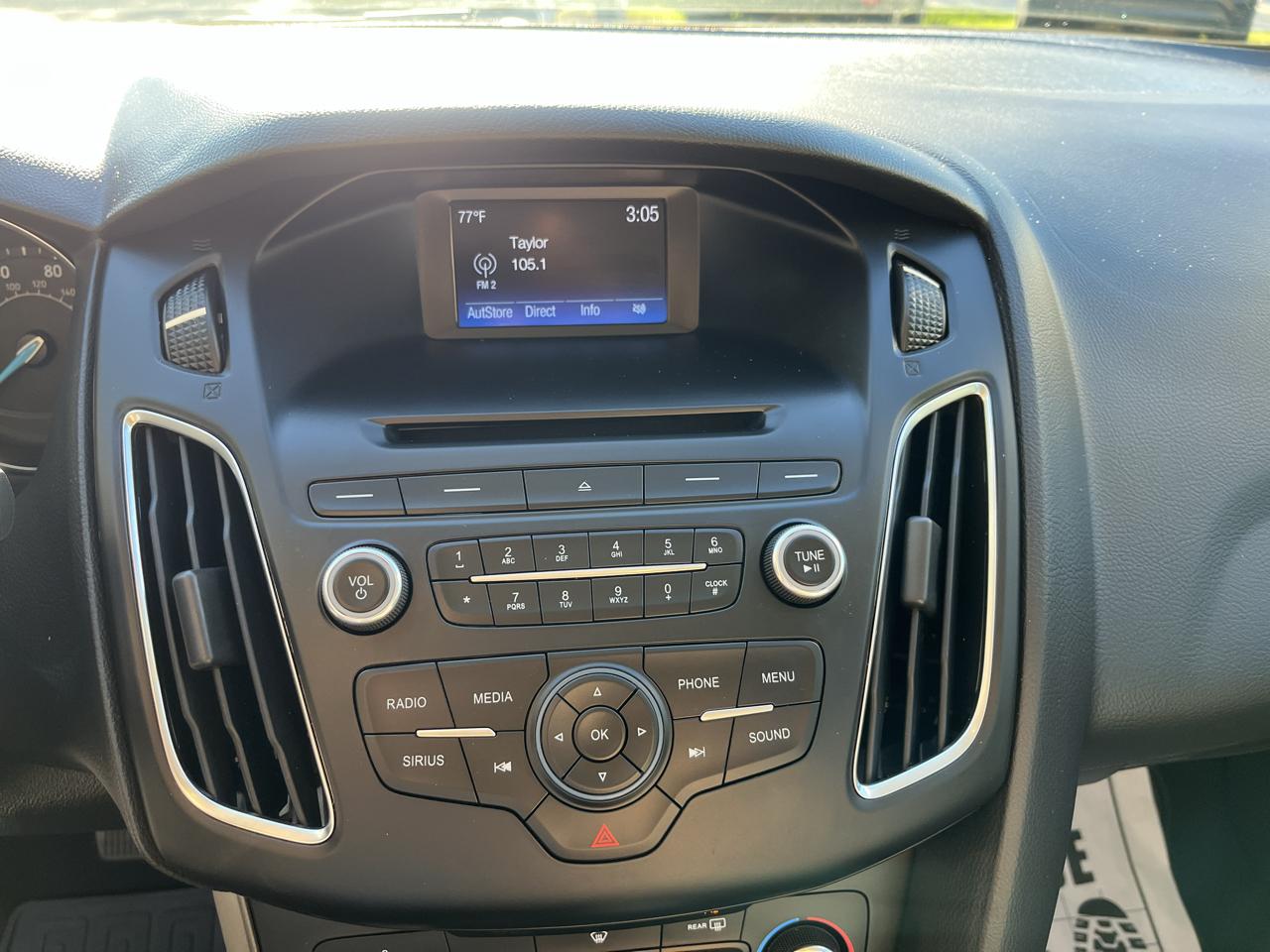 Ford Focus 4dr Sdn SE Comfort 2016