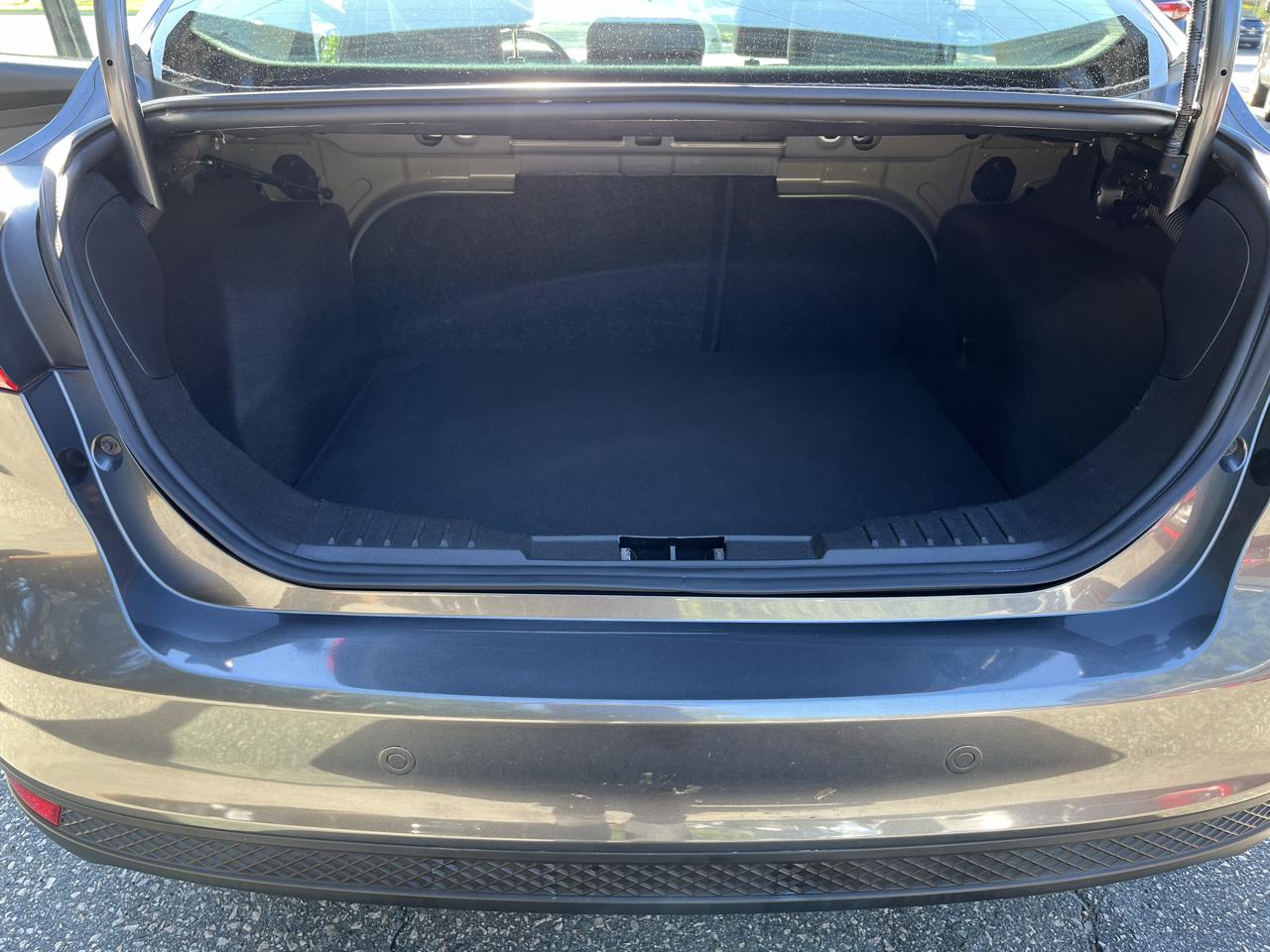 Ford Focus 4dr Sdn SE Comfort 2016