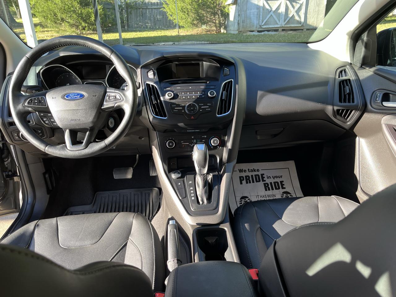 Ford Focus 4dr Sdn SE Comfort 2016