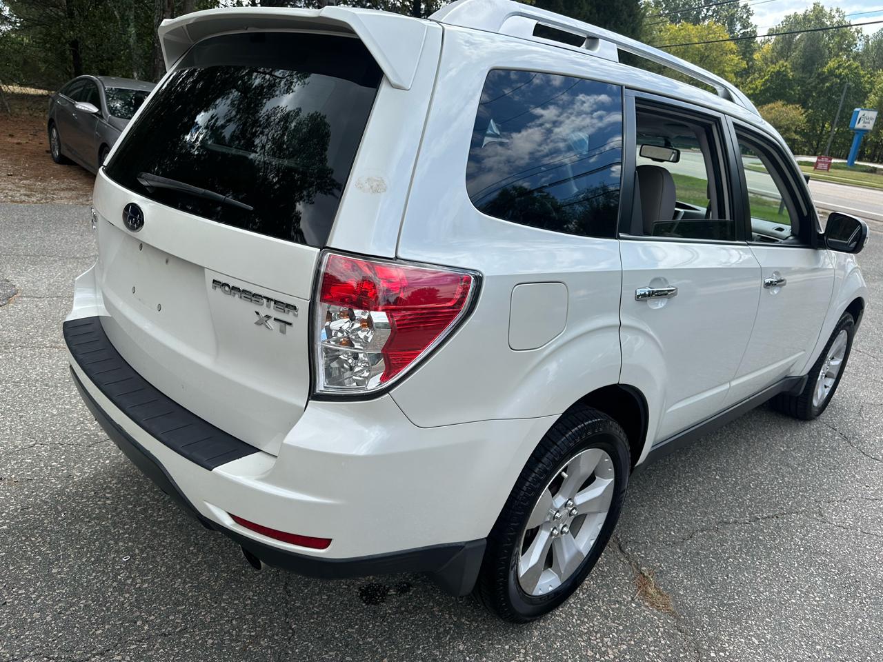 Subaru Forester 2.5XT Limited 2011