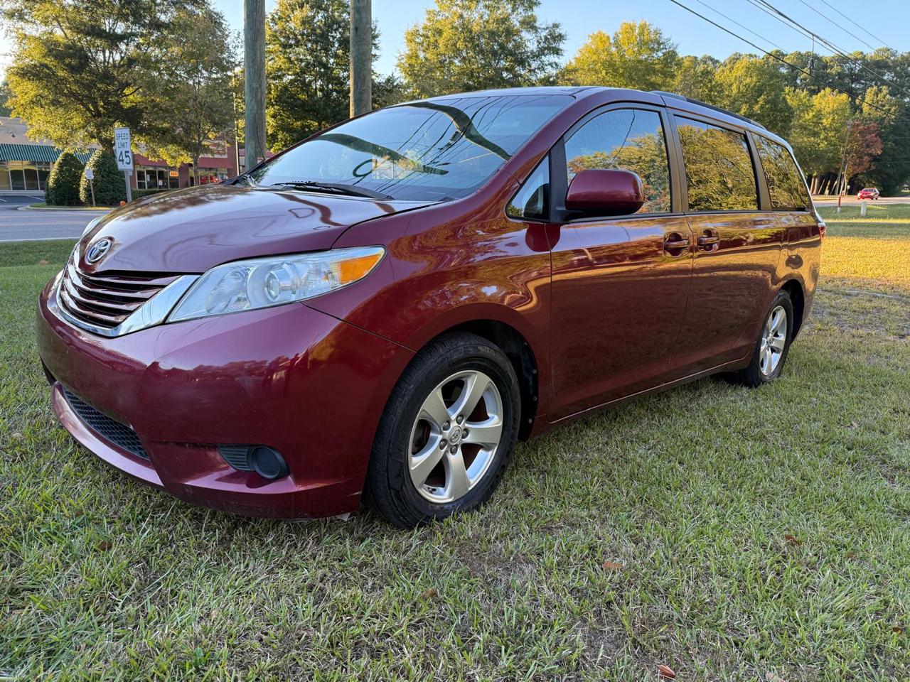 Toyota Sienna LE FWD 8-Passenger V6 2015