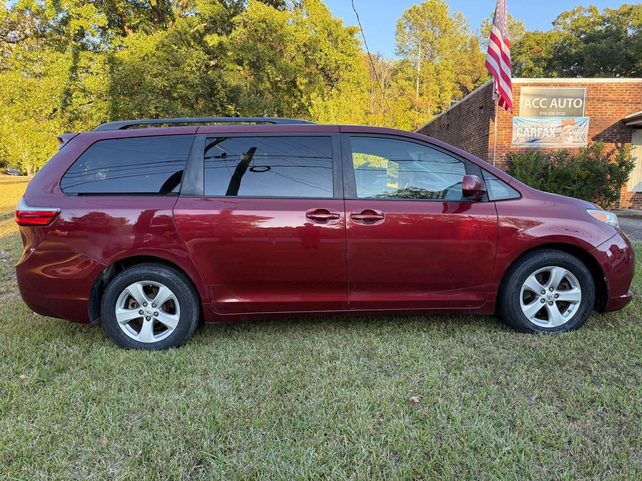 Toyota Sienna LE FWD 8-Passenger V6 2015