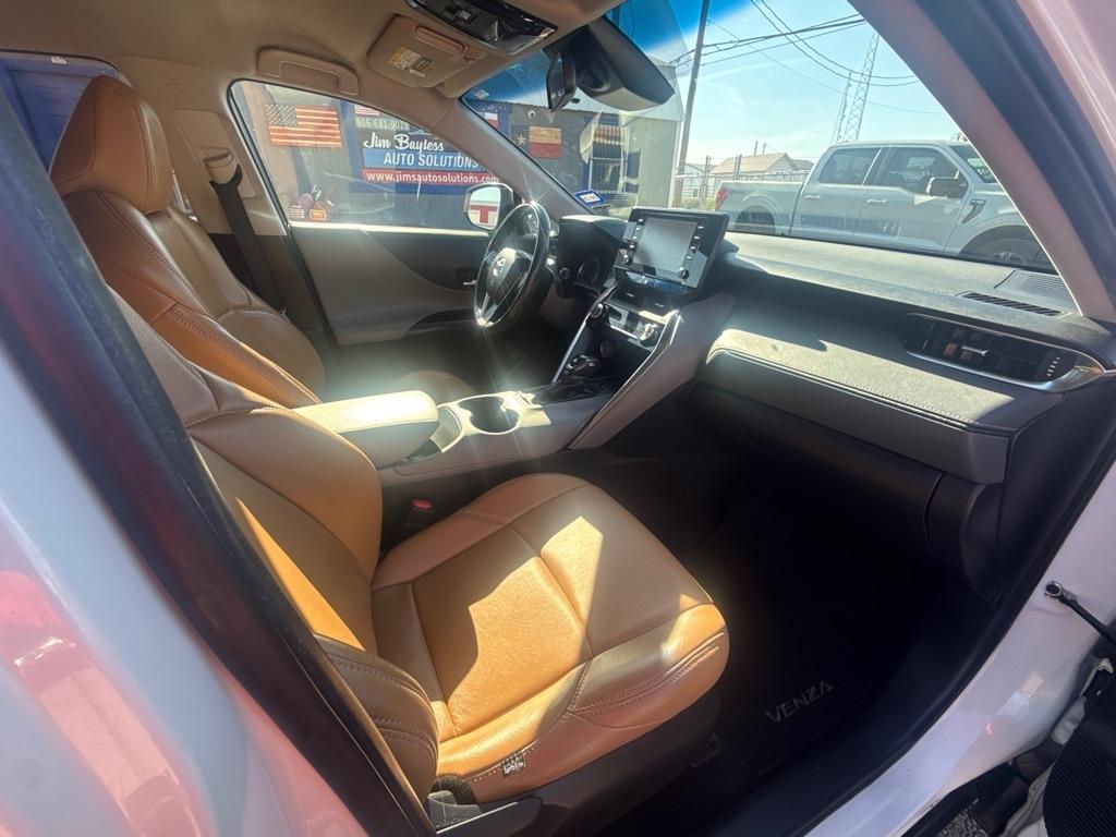 Toyota Venza LE 2021