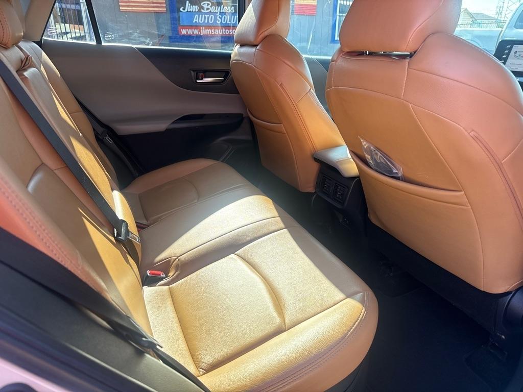 Toyota Venza LE 2021