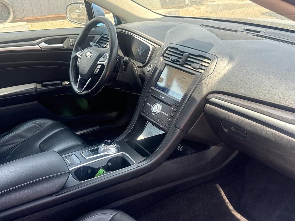 Ford Fusion Titanium 2020