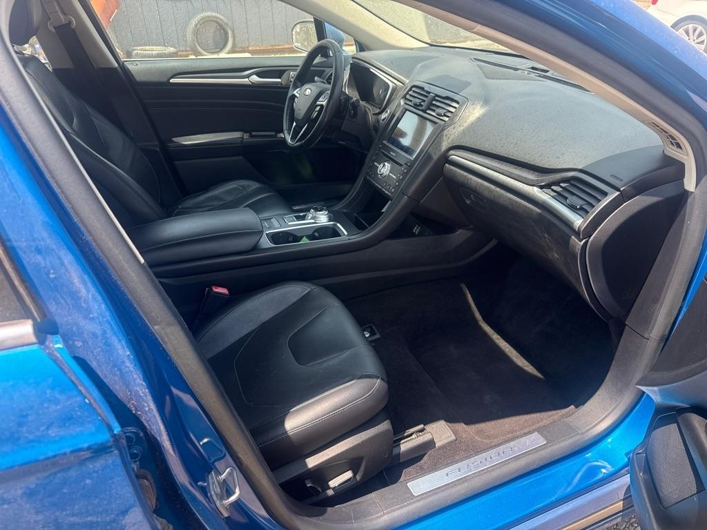 Ford Fusion Titanium 2020