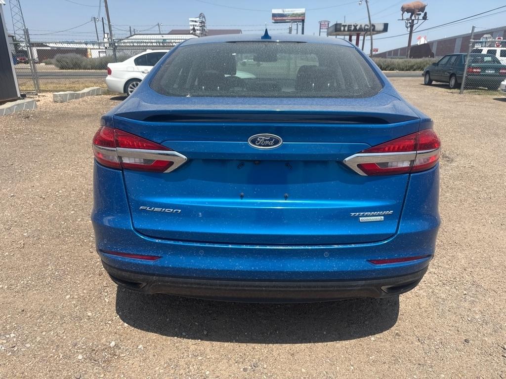 Ford Fusion Titanium 2020