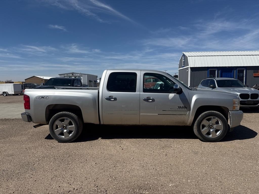 Chevrolet Silverado 1500 LT Crew Cab 4WD 2011