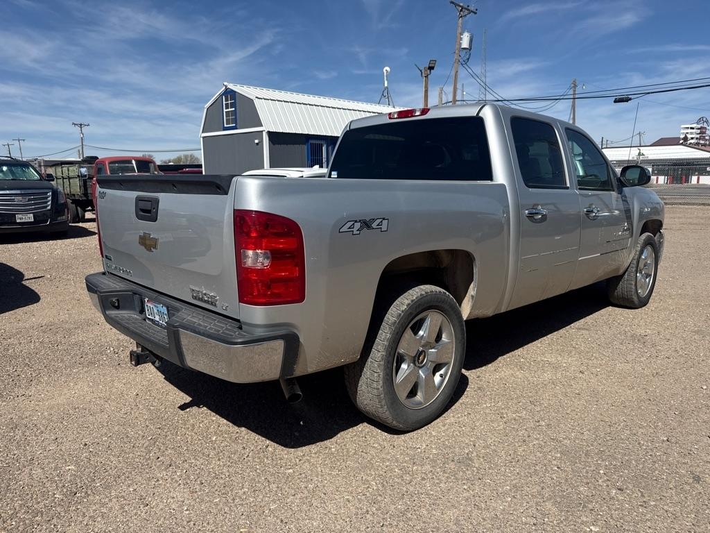 Chevrolet Silverado 1500 LT Crew Cab 4WD 2011