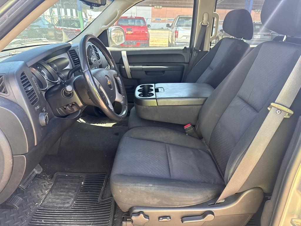 Chevrolet Silverado 1500 LT Crew Cab 4WD 2011