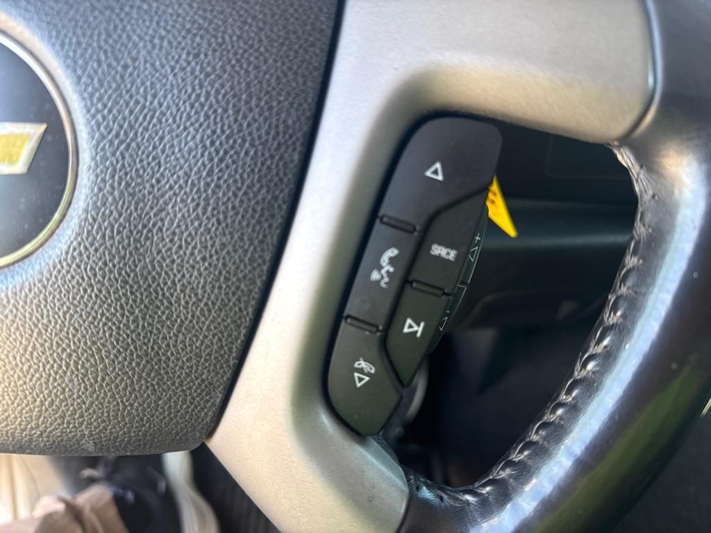 Chevrolet Silverado 1500 LT Crew Cab 4WD 2011