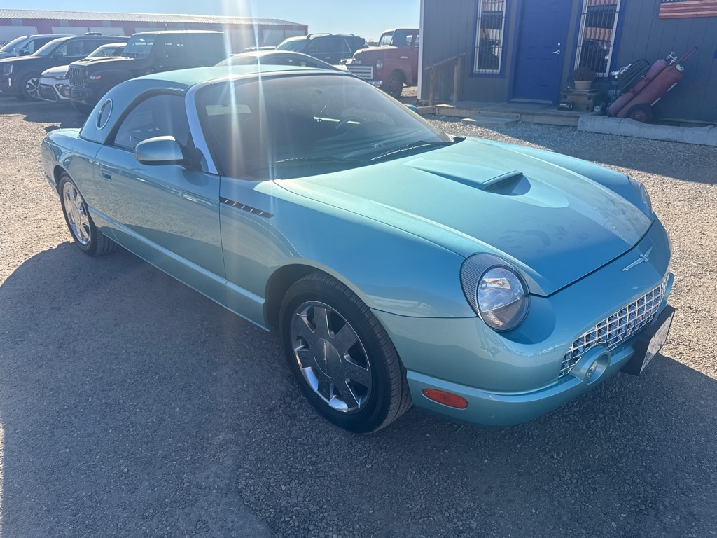 Ford Thunderbird Deluxe 2002