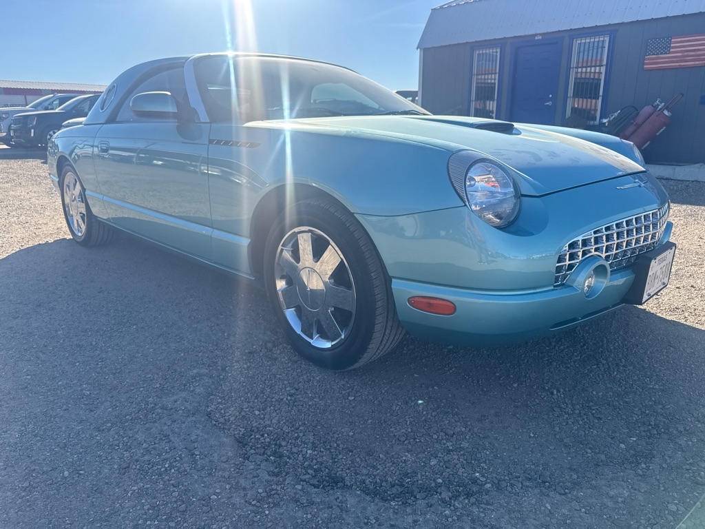 Ford Thunderbird Deluxe 2002