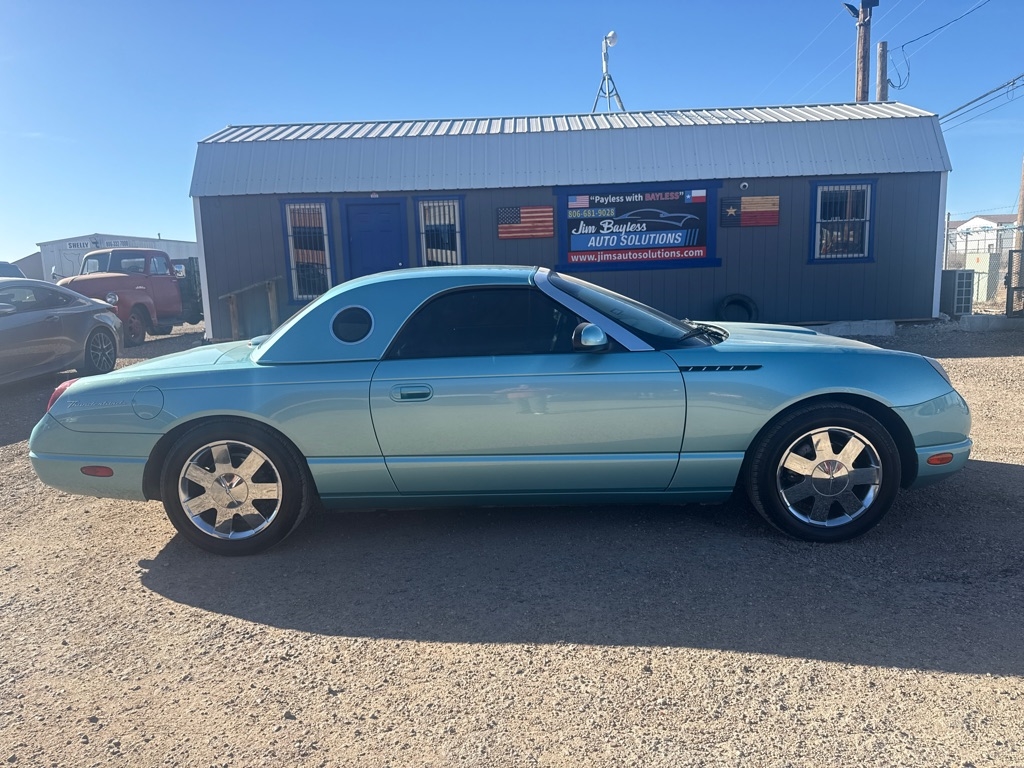 Ford Thunderbird Deluxe 2002