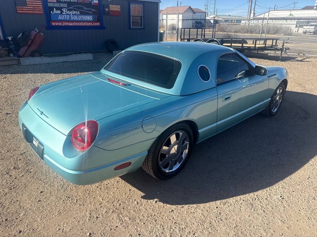 Ford Thunderbird Deluxe 2002