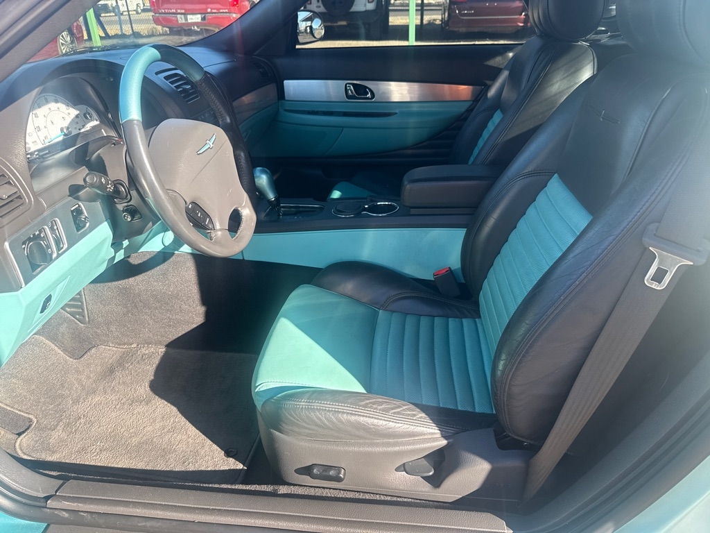 Ford Thunderbird Deluxe 2002